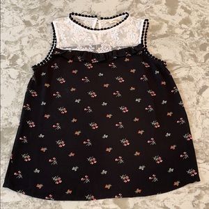 Girl’s Sleeveless Top